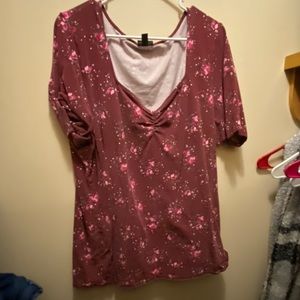 Torrid 5 Foxy Sweetheart Top fits 26/28